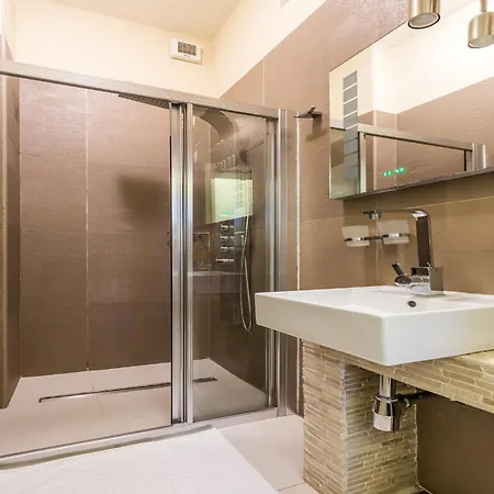 Rona Superior אופטיה