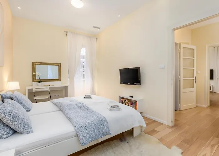 Rona Superior Опатия