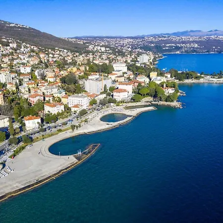 Rona Superior Appartement *